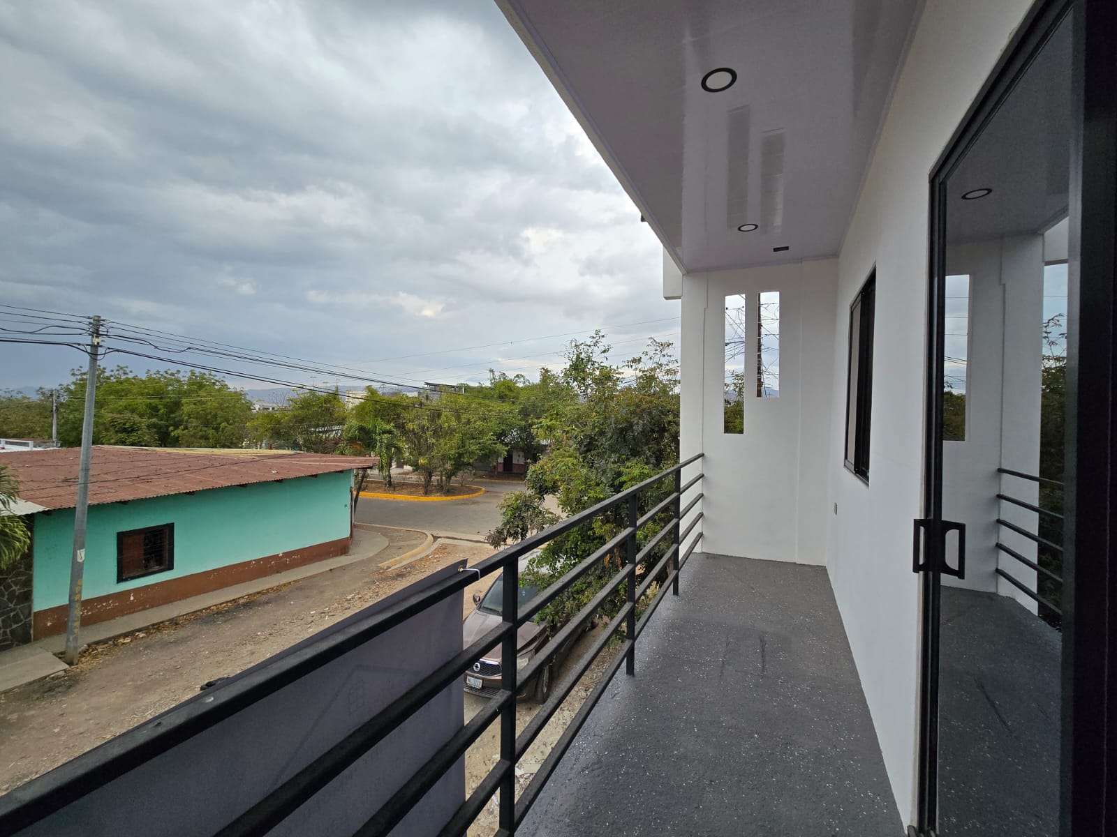 390d103e-6962-4676-a9ab-75155dbdaff3