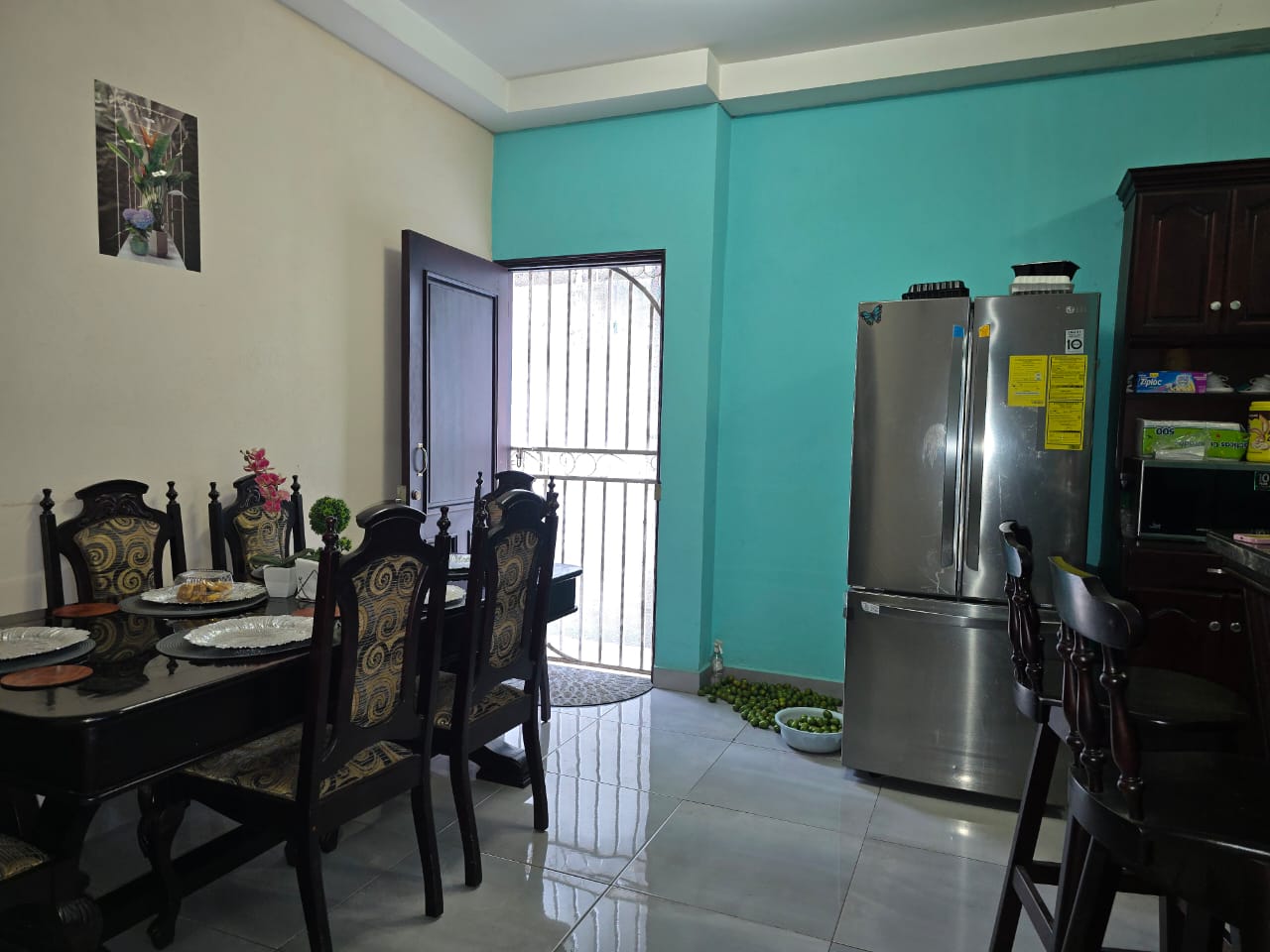 a62215e3-5e42-4ef6-8348-de1e869e2828