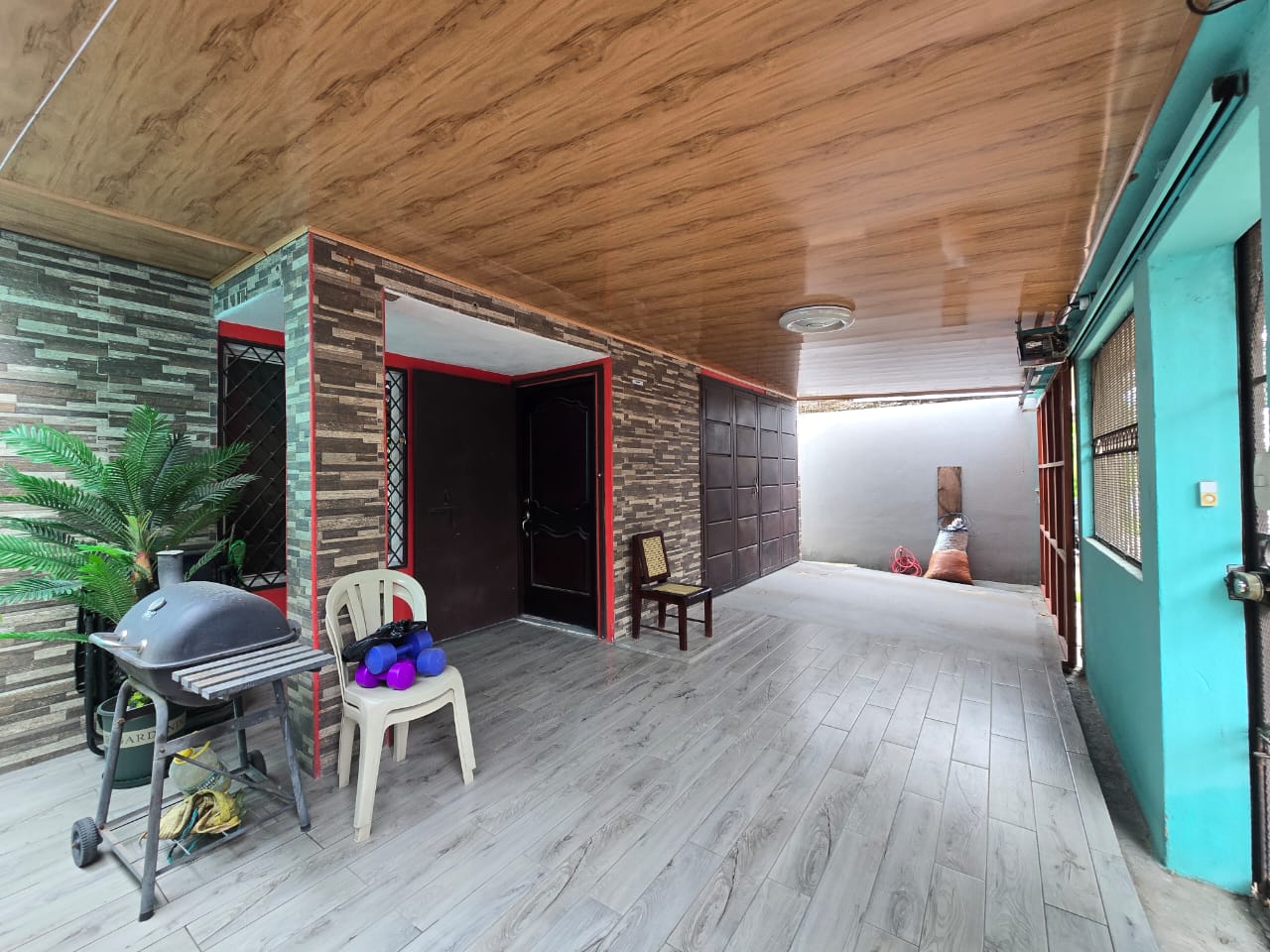 d81fb10e-d4f6-43e0-a001-aa40c138aa11