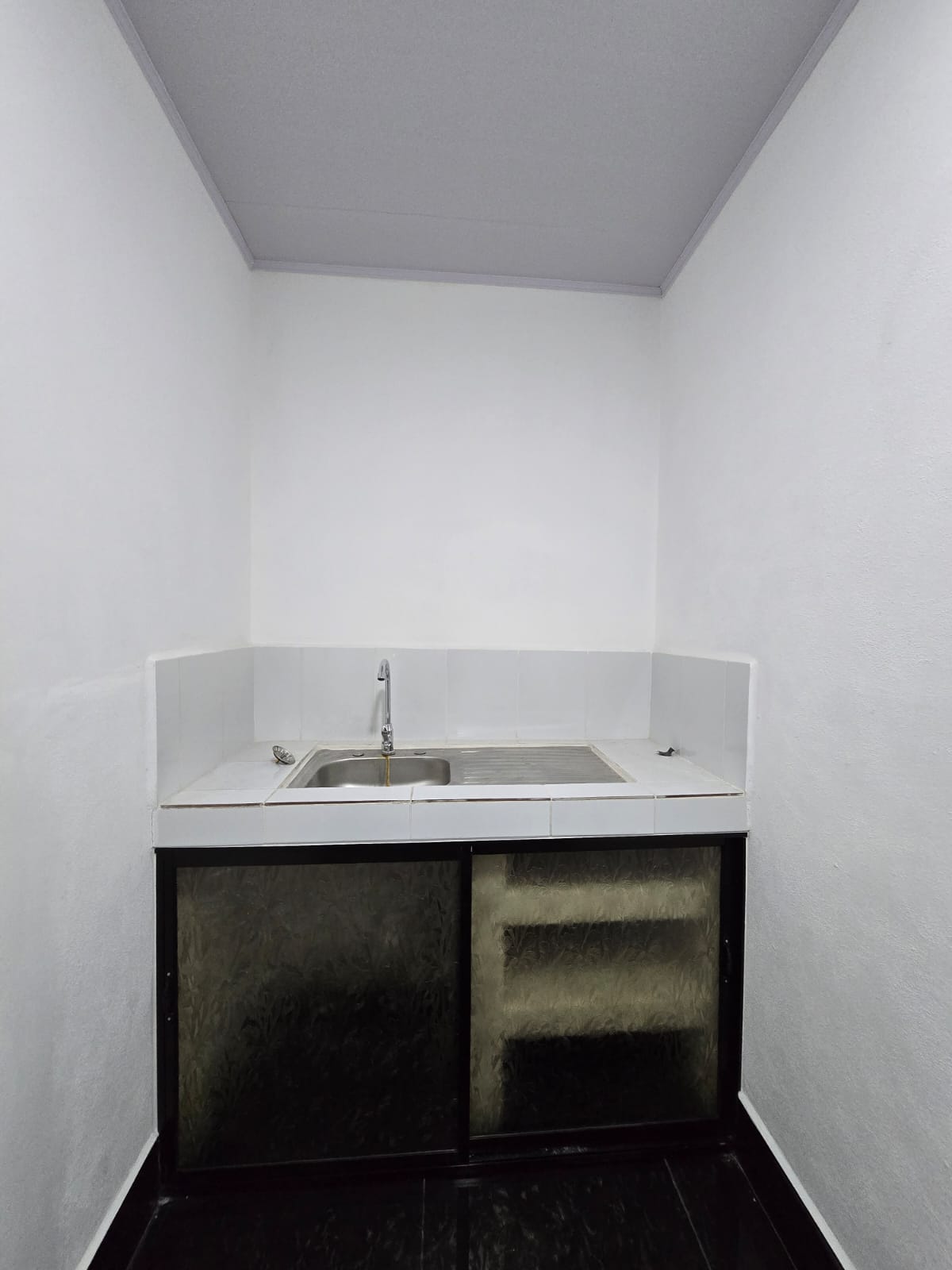 e37aa285-c905-4577-aa2a-ee4be30c4cf1