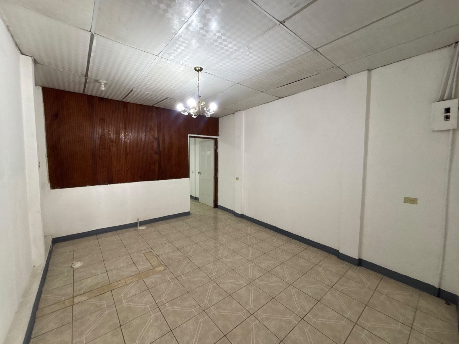 🏢 CASA EN RENTA | FRENTE AL BULEVAR PANCASÁN – ESTELÍ  PARA NEGOCIOS.