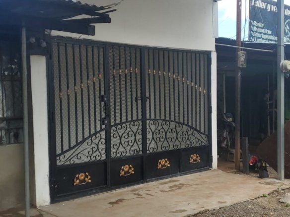 🏢 CASA EN RENTA | FRENTE AL BULEVAR PANCASÁN – ESTELÍ  PARA NEGOCIOS.