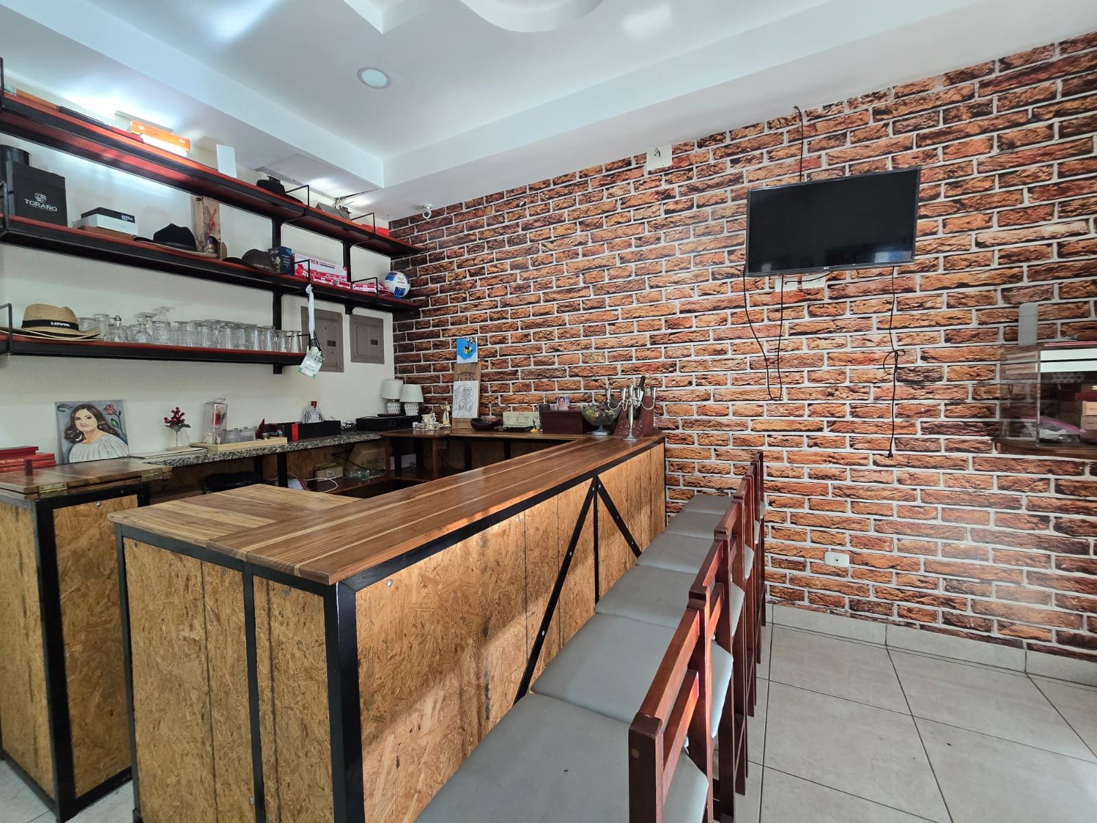🏡 AMPLIA CASA EN RENTA – PERFECTA PARA NEGOCIO O EMPRESA, CERCA DEL HOTEL DON VITO