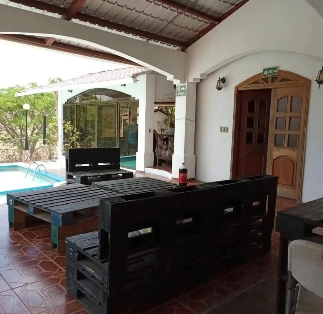 🏡✨ ¡SE VENDE PRECIOSA Y AMPLIA QUINTA CON PISCINA EN ESTELÍ! 🌴🏊‍♂️