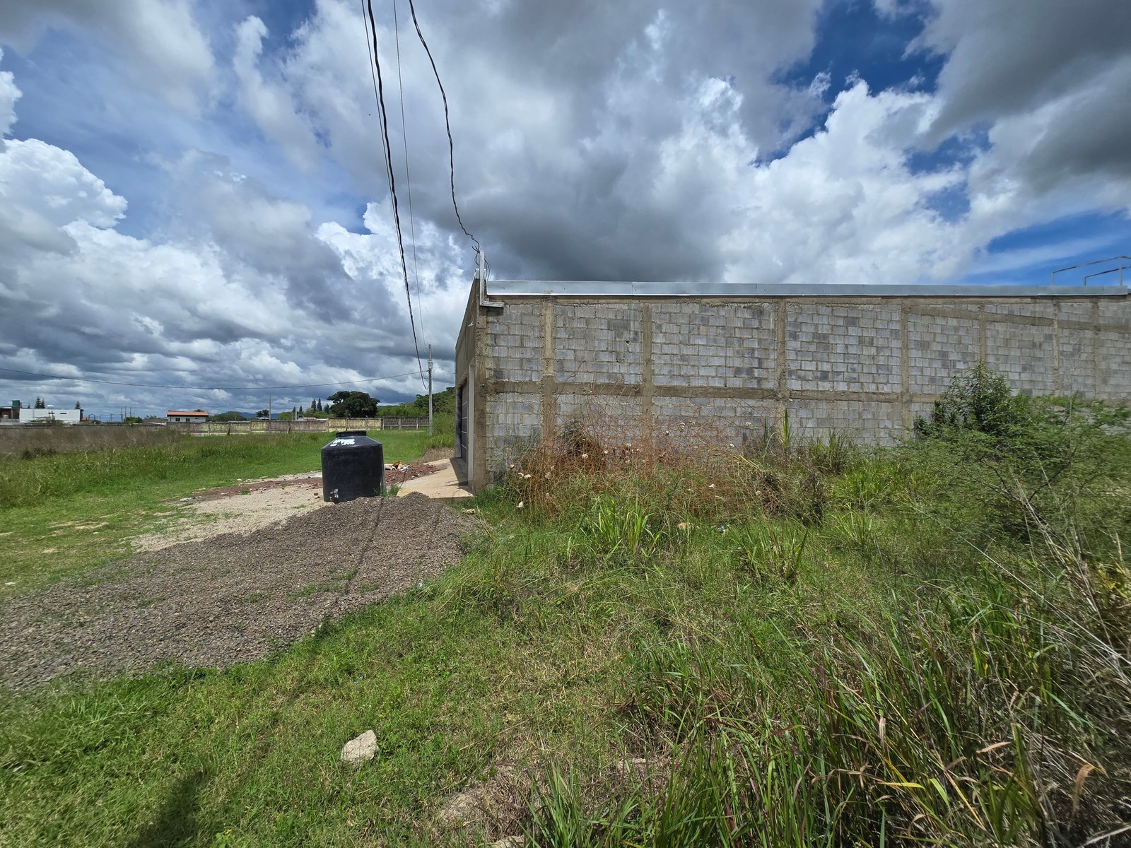 Venta de Terrenos contiguo a Click Food Park en Esteli