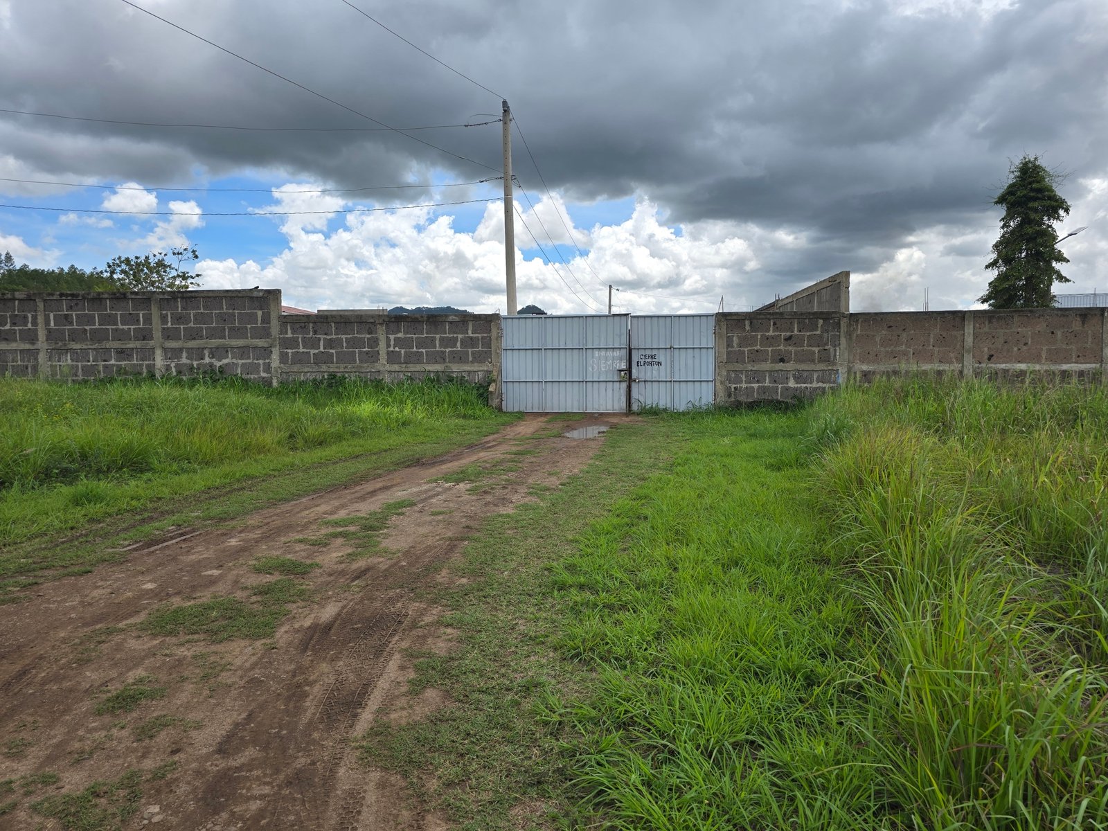 Venta de Terrenos contiguo a Click Food Park en Esteli